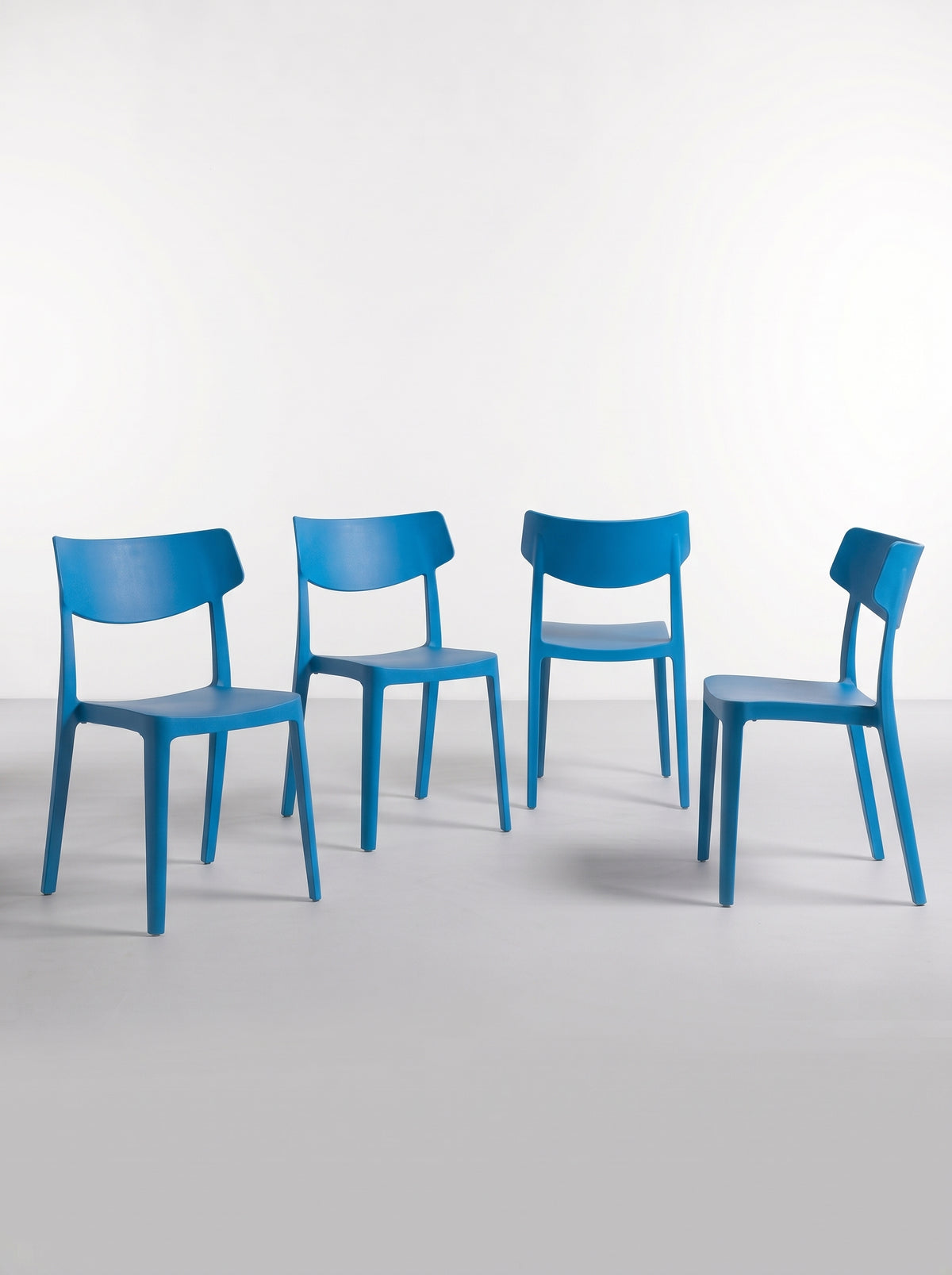 Set de 4 Sillas de Exterior AR-2017 | Polipropileno UV