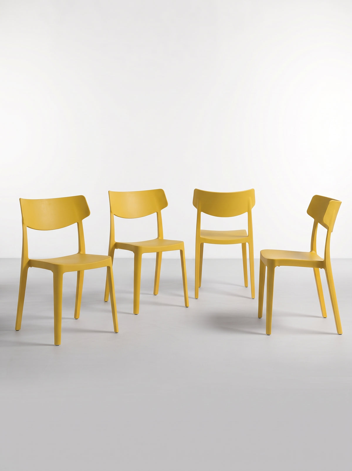 Set de 4 Sillas de Exterior AR-2017 | Polipropileno UV