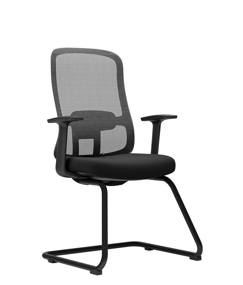 Silla visitante CH-006V con respaldo de malla y base trineo, vista tres cuartos