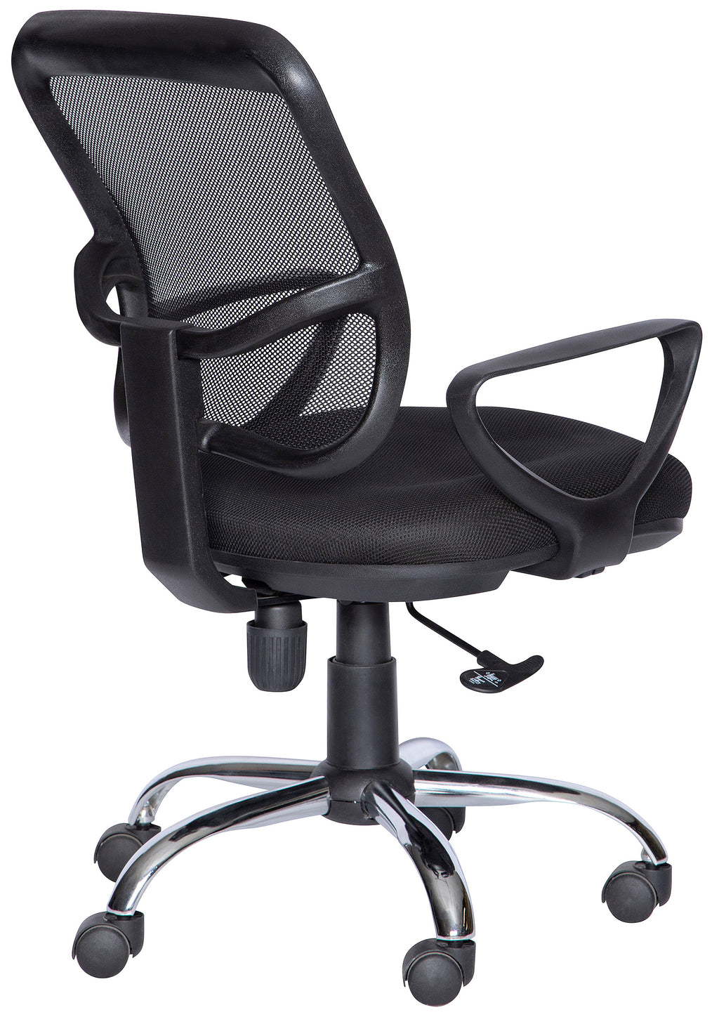 Silla operativa M-60E con respaldo de malla, brazos y base cromada, vista tres cuartos trasera